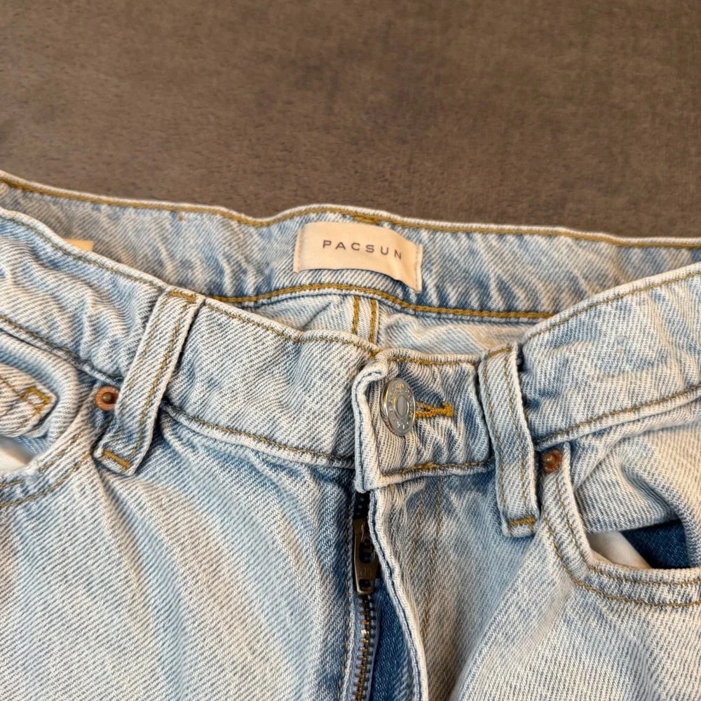 PacSun 90's Straight Jeans Womens 23 Light Wash Distressed Raw Hem Denim Pants - Picture 6 of 12